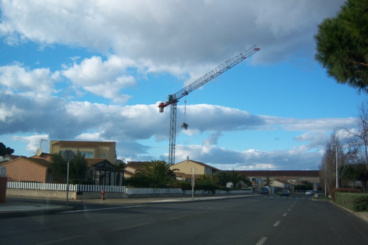 On contruit - Marseillan