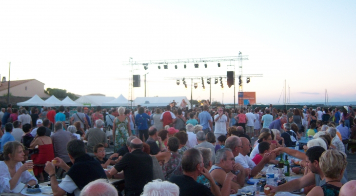 Du monde à Tabarka - Marseillan