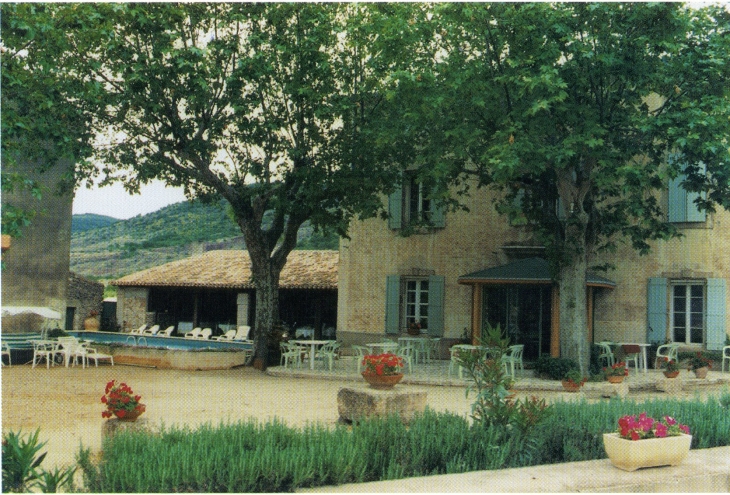 Le Mas de Clergues (carte postale de 1990) - Octon