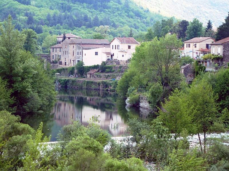 Maisons au bord du Jaur - Olargues