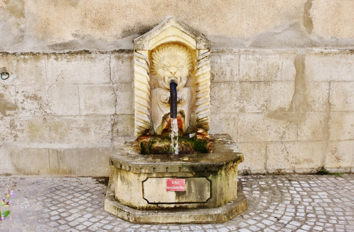 Fontaine - Péret