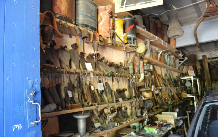 Musée des Outils Anciens et Divers - Pierrerue