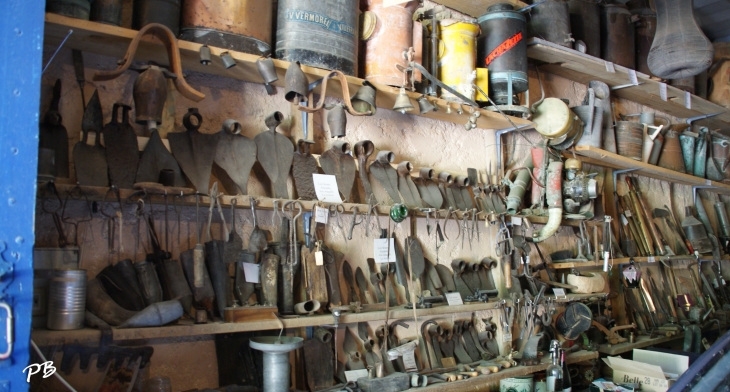 Musée des Outils Anciens et Divers - Pierrerue