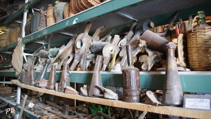 Musée des Outils Anciens et Divers - Pierrerue