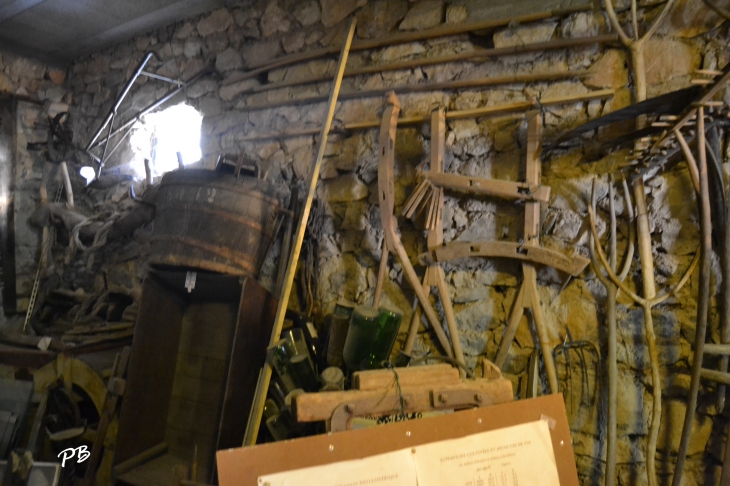 Musée des Outils Anciens et Divers - Pierrerue