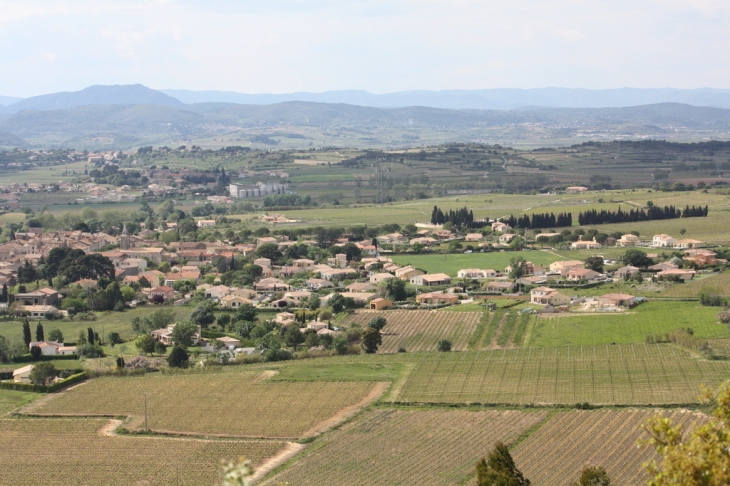 Vue d'une partie du village - Plaissan