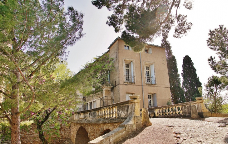 Mairie-Château - Popian