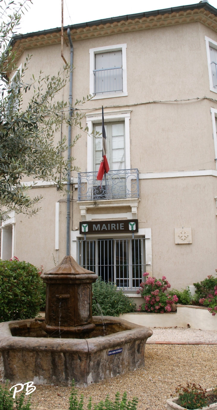 Mairie - Pouzolles