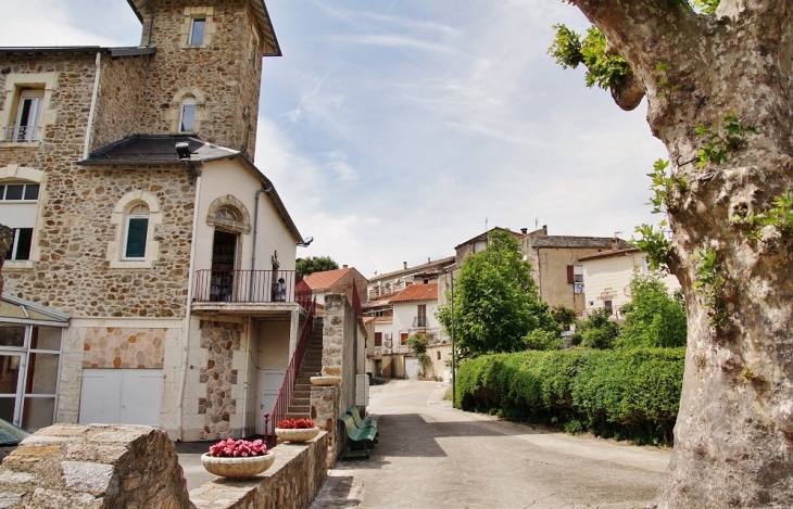 Le Village - Rosis