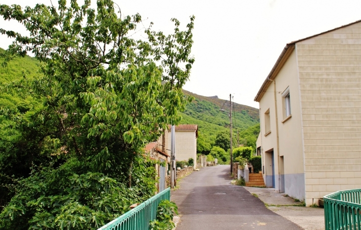 Le Village - Rosis