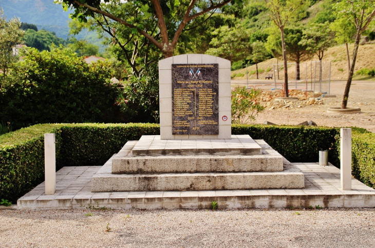 Monument-aux-Morts - Saint-Étienne-Estréchoux