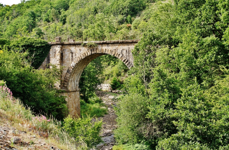  - Saint-Étienne-Estréchoux