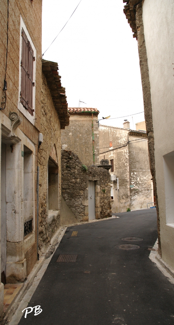  - Saint-Geniès-de-Fontedit