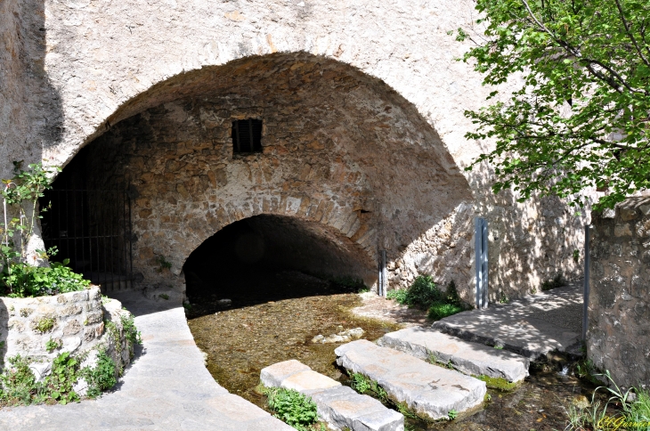 Porche - Le Verdus - Saint-Guilhem-le-Désert