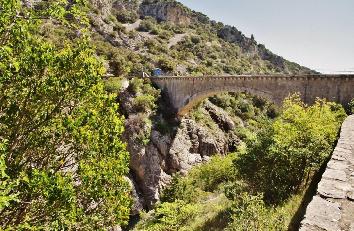 Pont-sur-L'Hérault - Saint-Guilhem-le-Désert