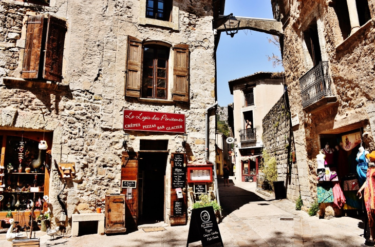 La Commune - Saint-Guilhem-le-Désert