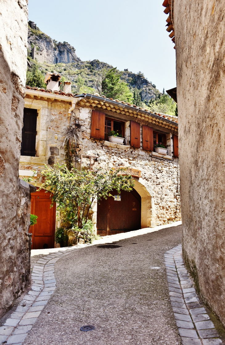 La Commune - Saint-Guilhem-le-Désert