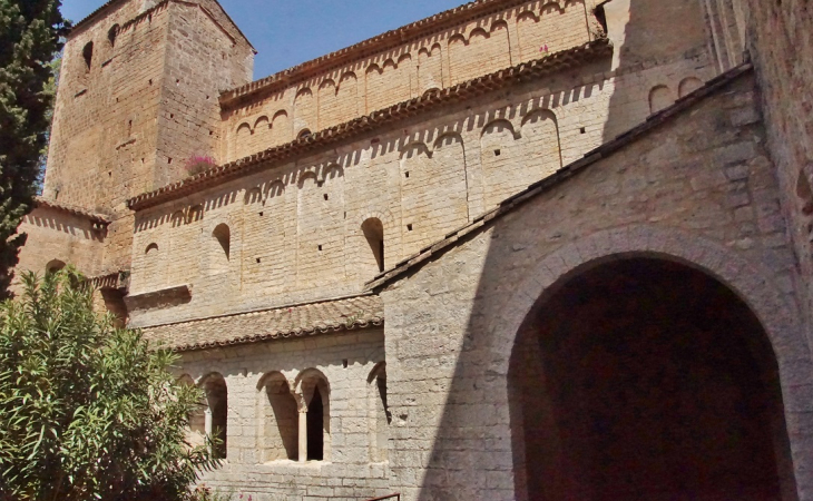 Abbaye-de-Gellone ( Le Cloître ) - Saint-Guilhem-le-Désert