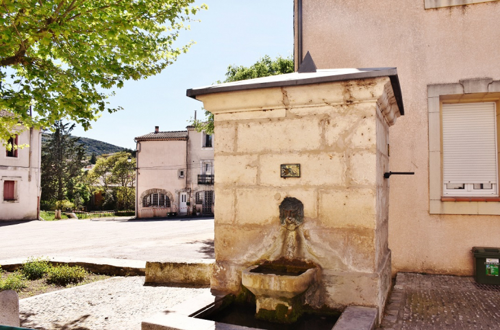 Fontaine - Saint-Paul-et-Valmalle