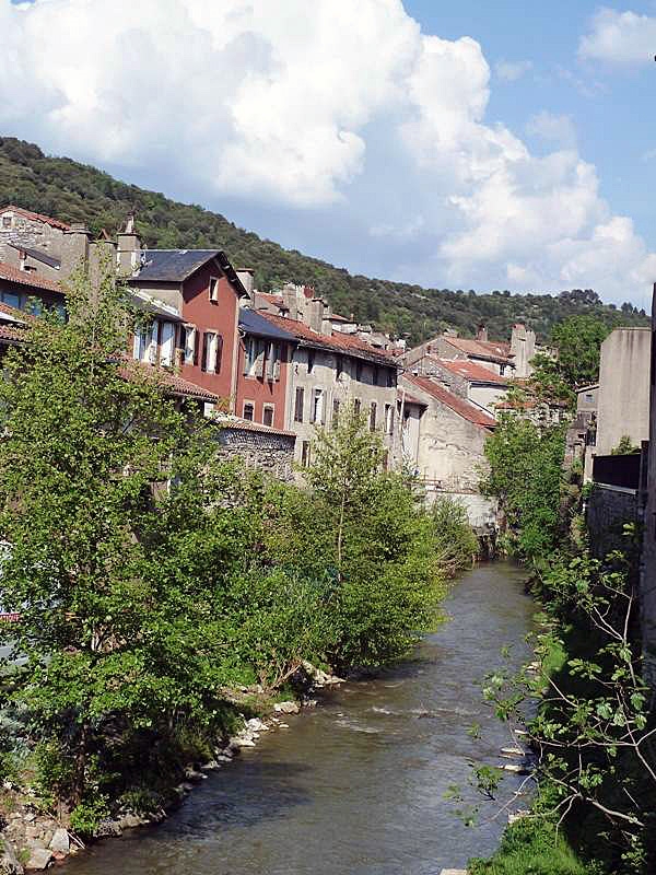 Au bord de la rivière - Saint-Pons-de-Thomières