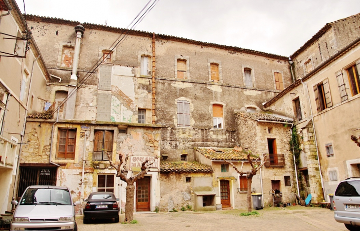 La Commune - Saint-Thibéry