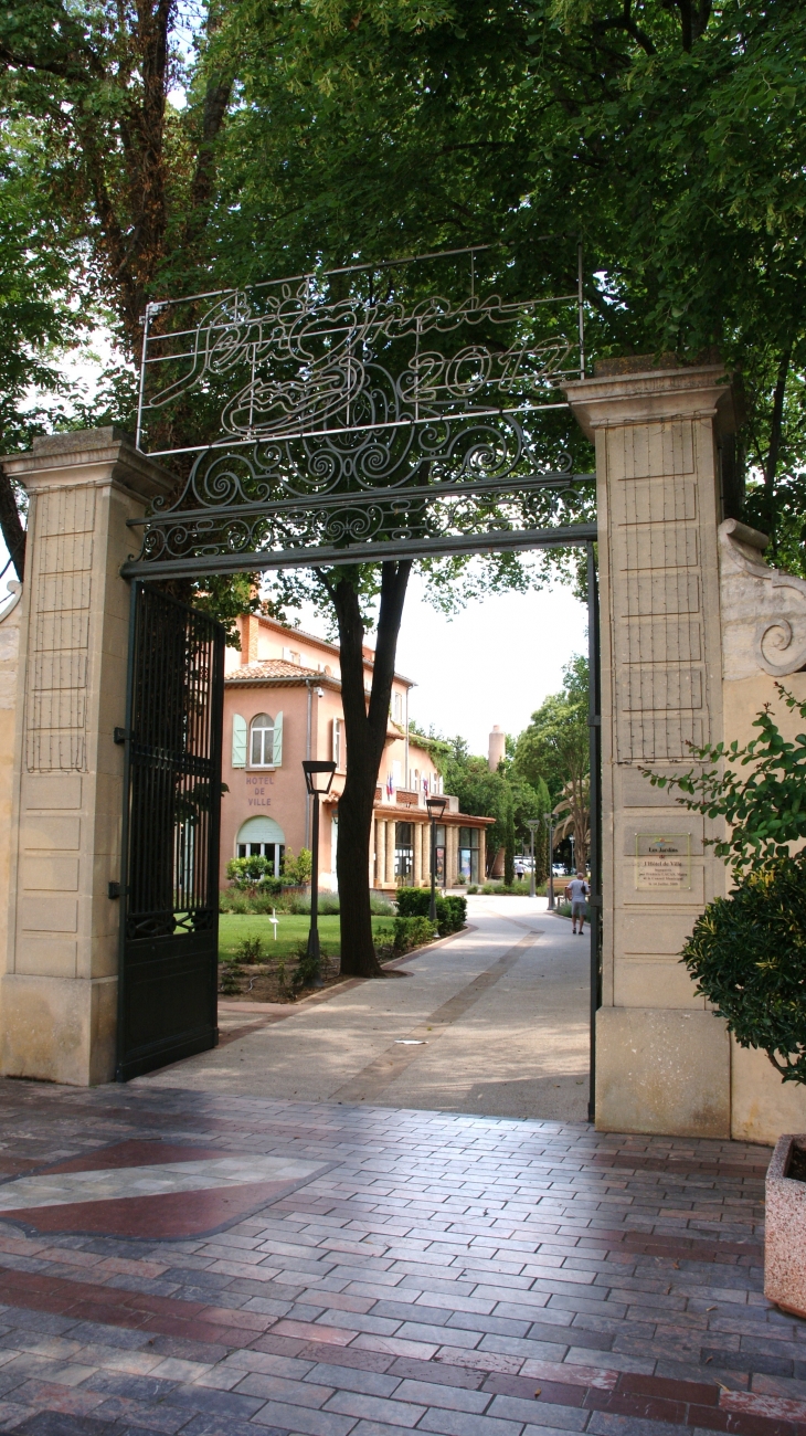 Hotel-de-Ville - Sérignan