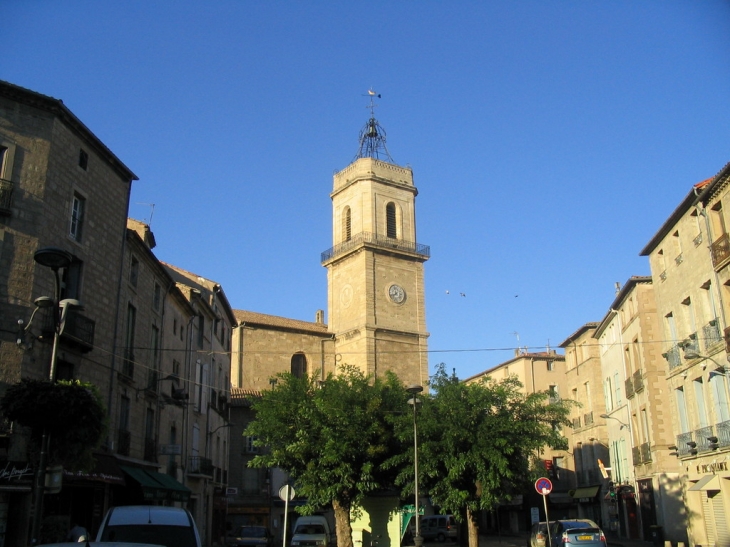 Place du Monument aux morts - Servian