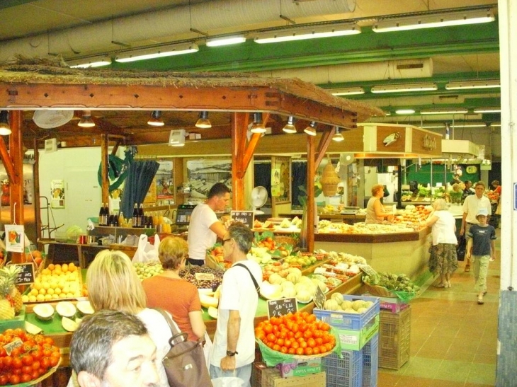 LES HALLES - Sète