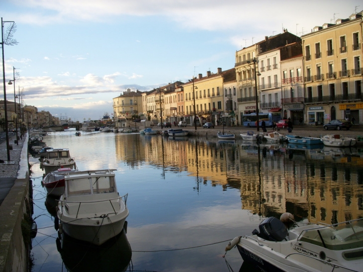 Le canal royal au mois de décembre - Sète