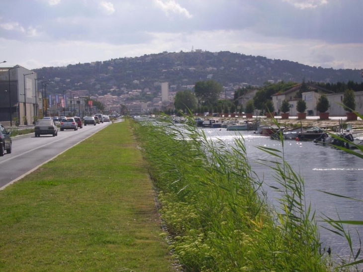 Sète vue de la route de montpellier