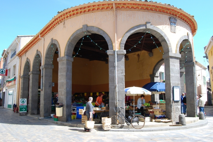 Vias, Hall du Marché