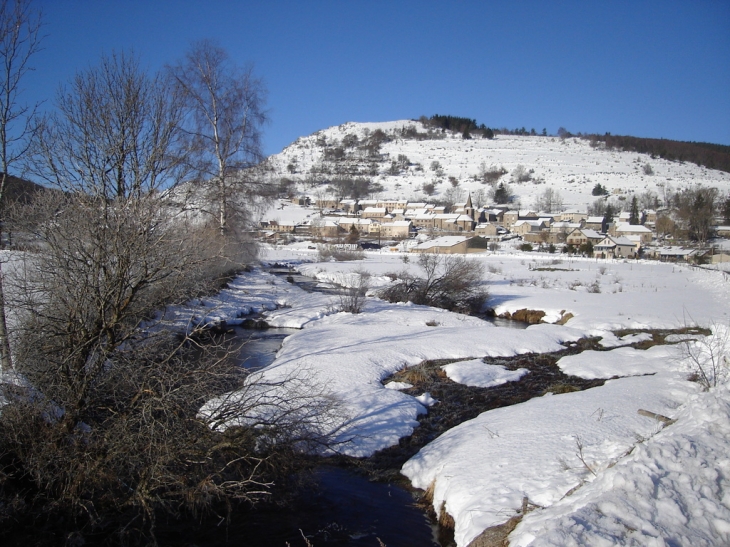 Village enneigé- (D.Lanoir) - Arzenc-de-Randon