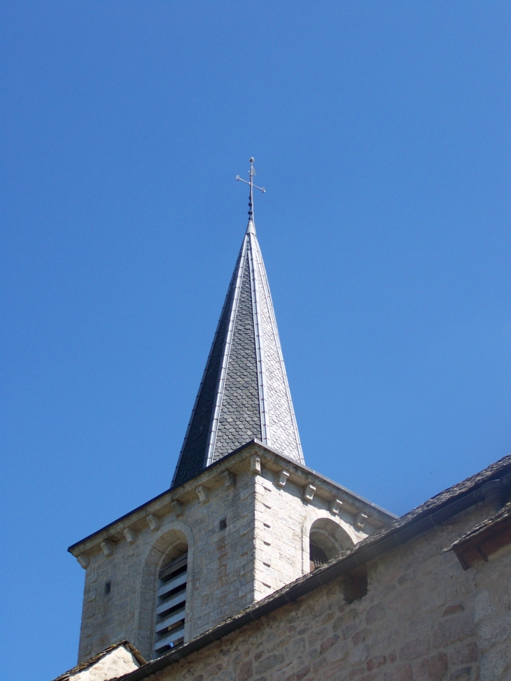 église Saint-Etienne - Aumont-Aubrac