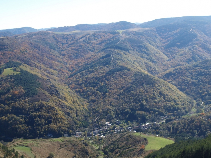 Vue du village - Fraissinet-de-Fourques