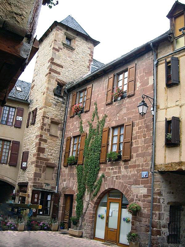 La place au blé - La Canourgue