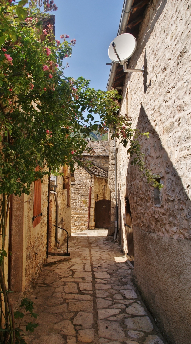  - Montbrun