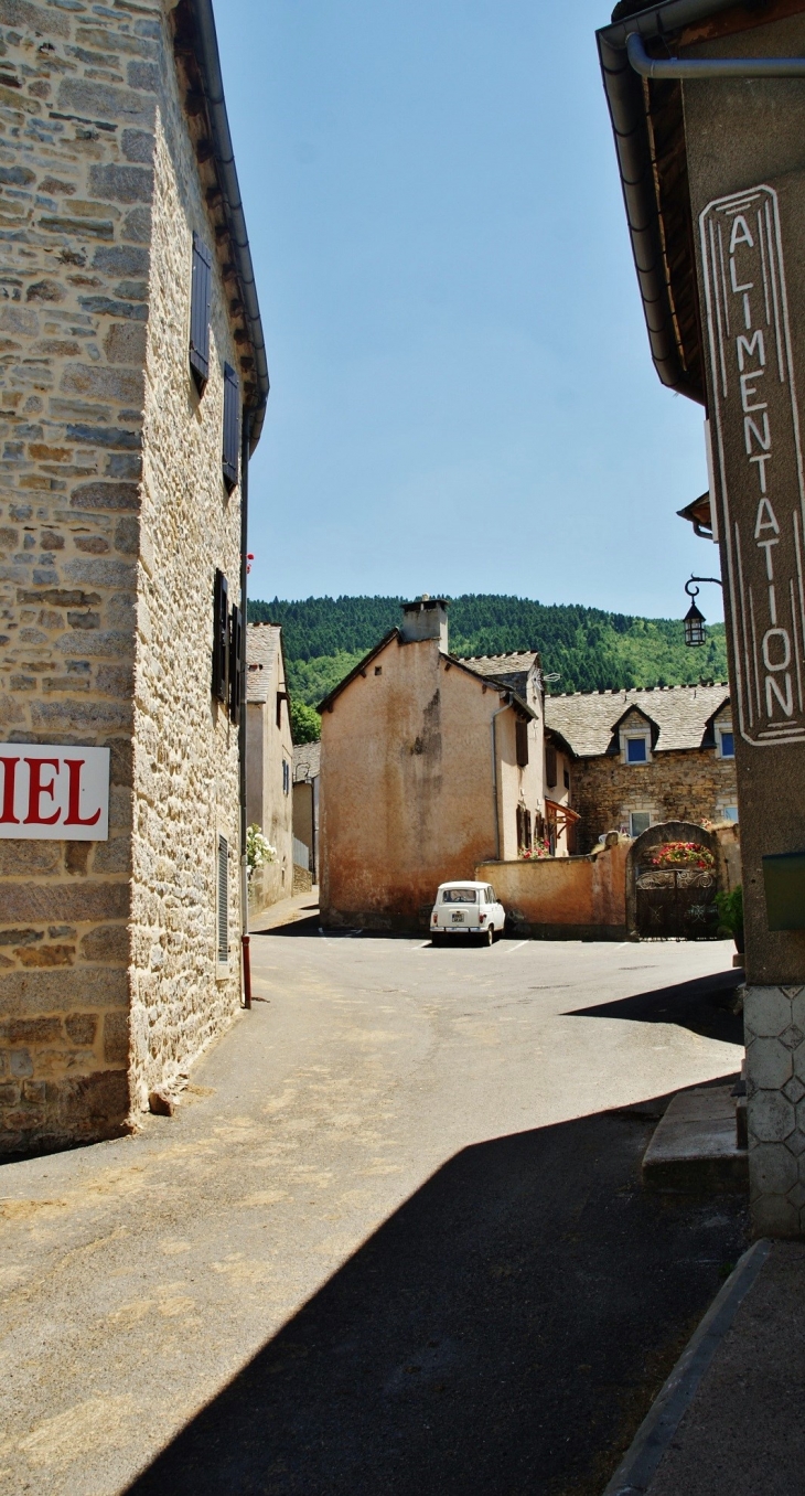  - Saint-Étienne-du-Valdonnez