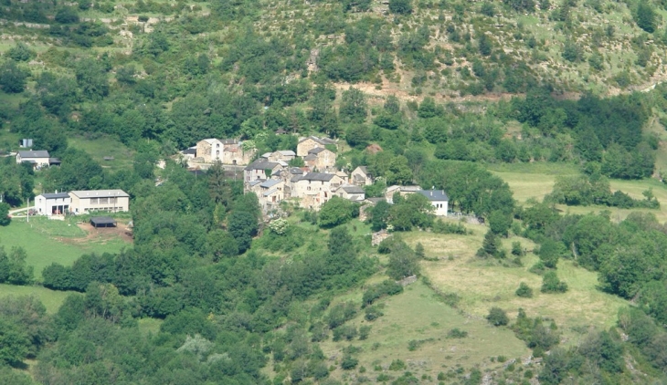 Hameau de Vernagues Vébron : JM Ausset - Vebron