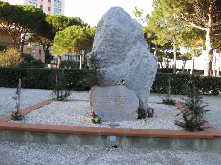 Stèle mémoire républicains espagnols - Argelès-sur-Mer