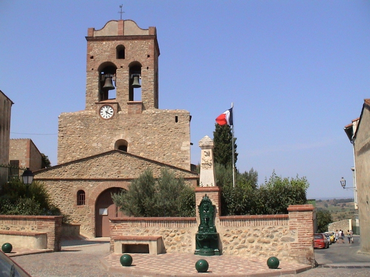 L' église Saint André, Place de la République - Banyuls-dels-Aspres