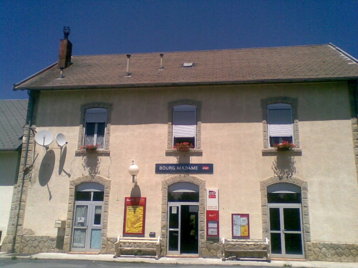 Gare - Bourg-Madame