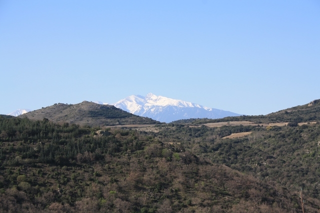 Canigou de la Vallée de l'Agly en partant de Cassagnes vers Bélesta