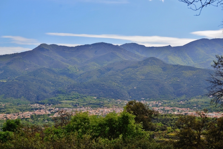 Ermitage-de-st-ferreol ( Vu de l'Hermitage ) - Céret