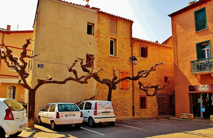 PLACE DE L EGLISE  - Claira