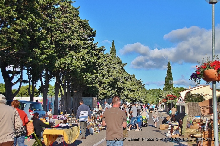 Vide grenier Claira 2013