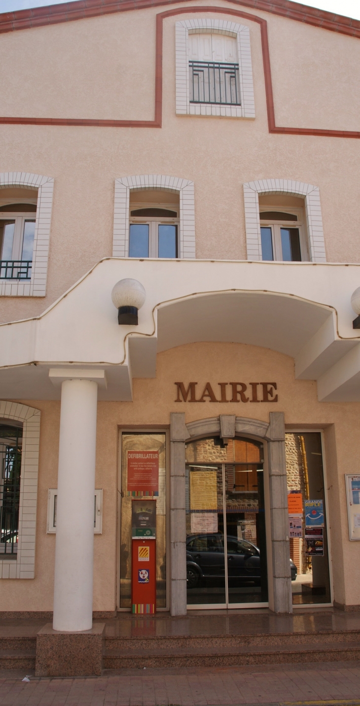 La Mairie - Claira