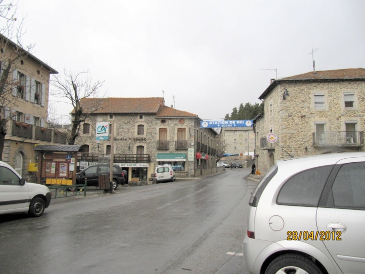 Rue principale de formigueres - Formiguères