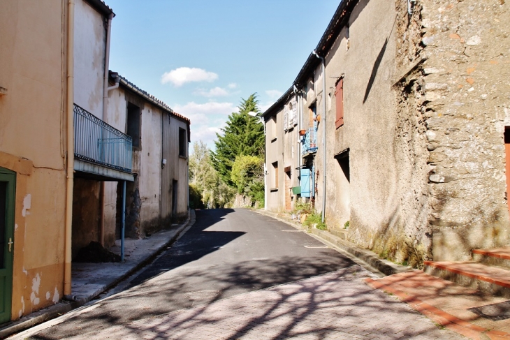 Le Village - Fosse