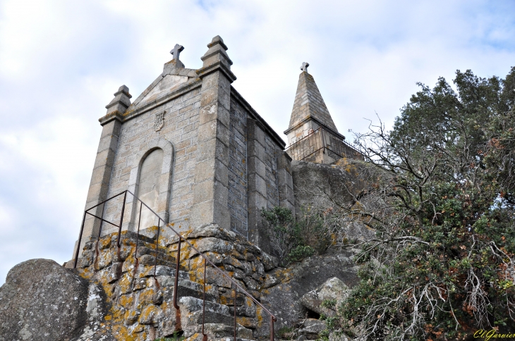 Tombeau - Ille-sur-Têt