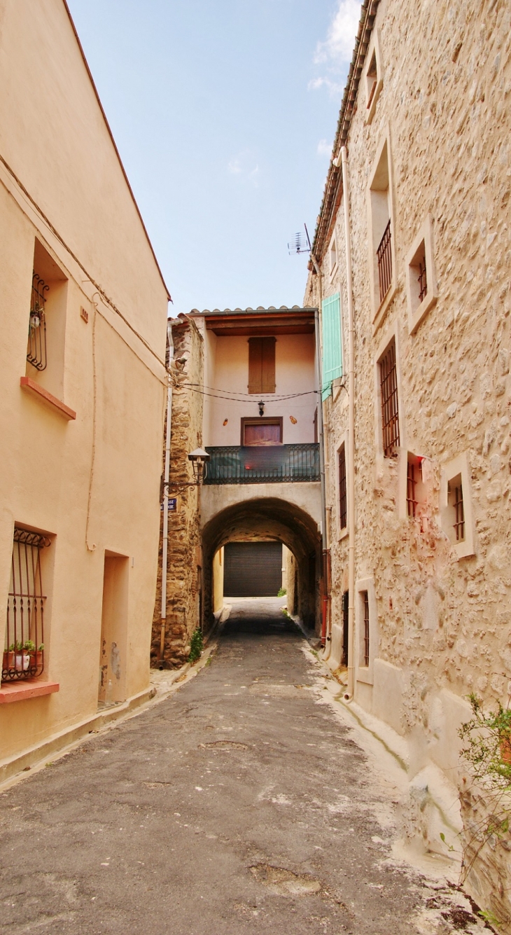 Le Village - Latour-de-France